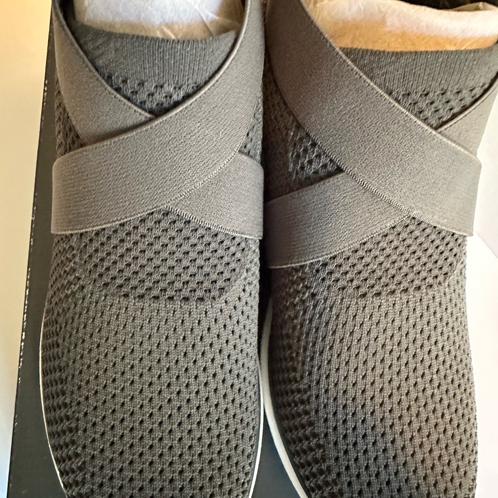 Eileen Fisher Zing Graphite Stretch Women’s 7 1/2 Brand New!!!